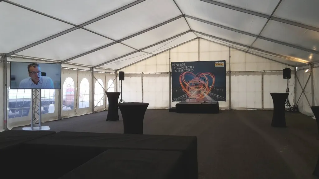 Location d'une sonoristaion sous chapiteau a  champagne au mt d'or