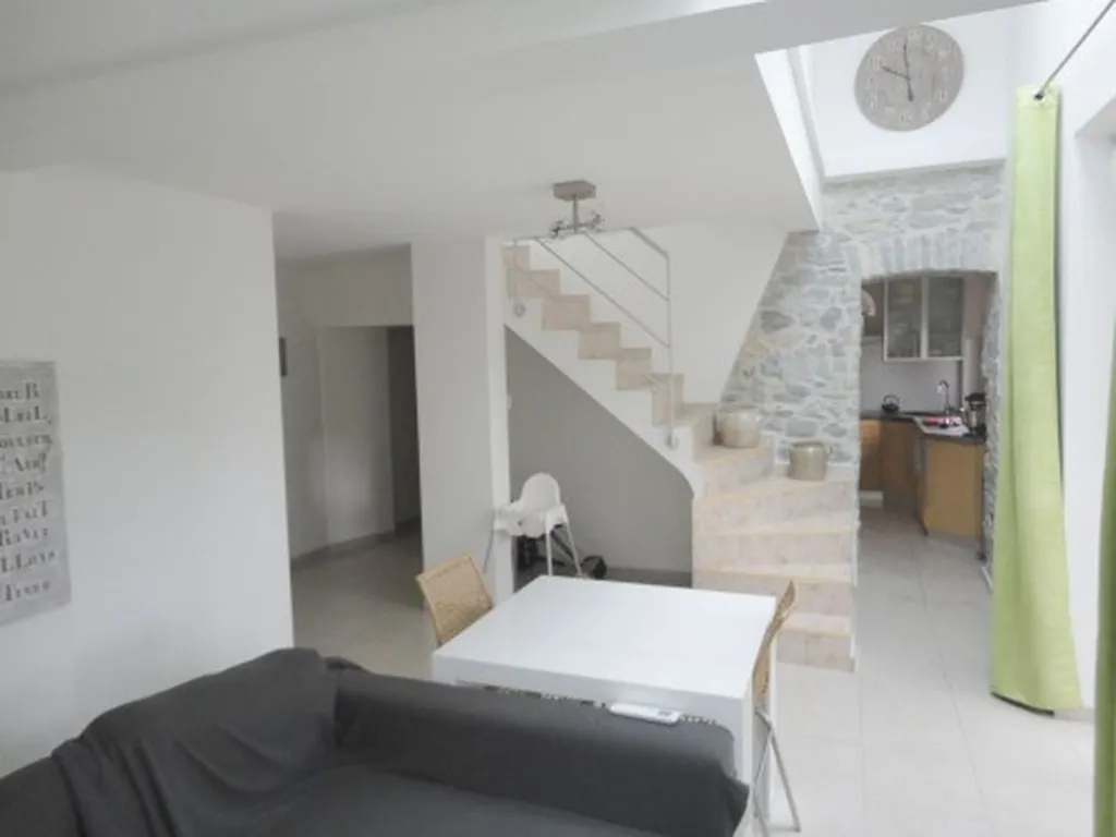 investir dans un appartement 3 Roquefort La Bédoule résidence fermée, en dernier étage