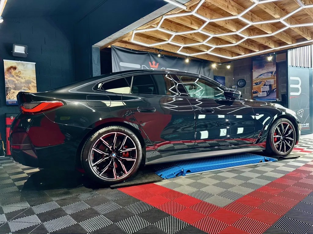 spécialiste du Traitement céramique sur lyon et sa région . spécialisé dans la protection carrosserie BMW 