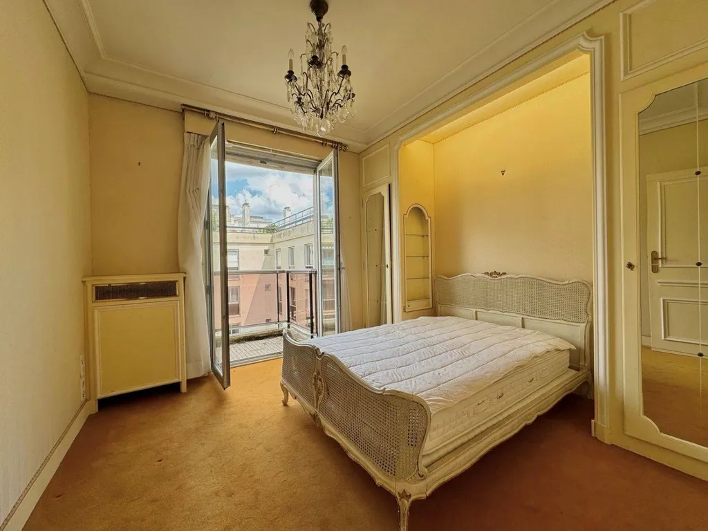 A vendre 4 pièces en dernier étage avec terrasse - Bois de Boulogne Neuilly sur Seine 92200