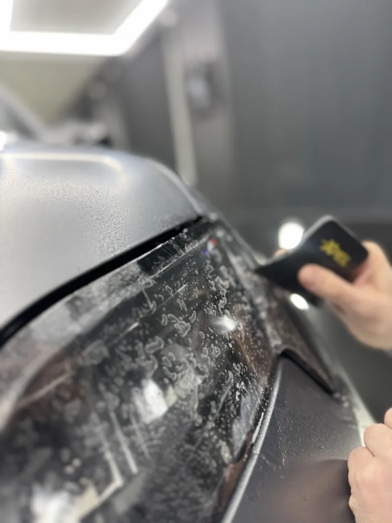 Pose d'un film de protection optiques Alpine A290 GTS