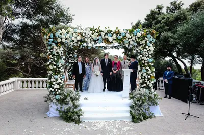 mariage sur la plage en corse avec houppa