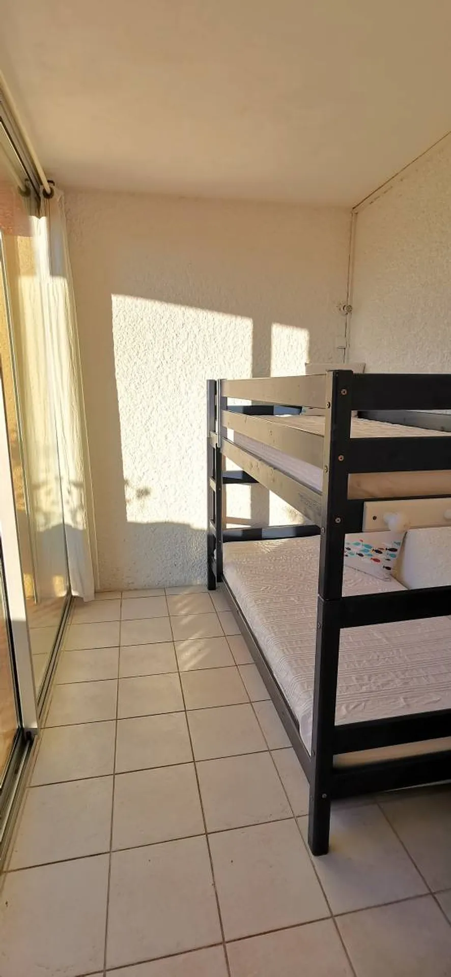 Vente appartement T1/2 Cassis  avec terrasse dans résidence avec piscine et parking aisé