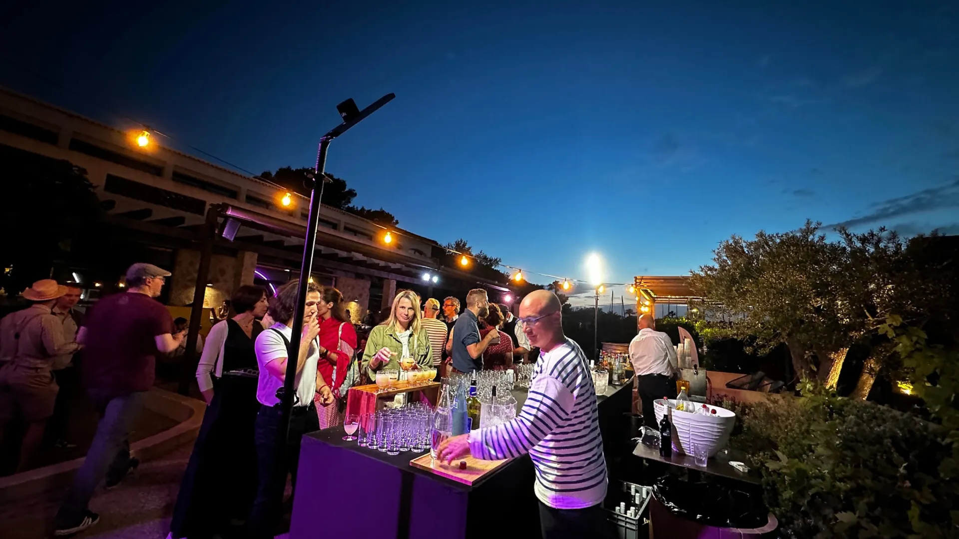 location éclairage buffet simple sur batterie à Saint cyr dans le var