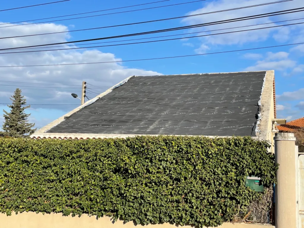 Réfection de toiture avec isolation d’une maison sur Châteauneuf-les-Martigues.