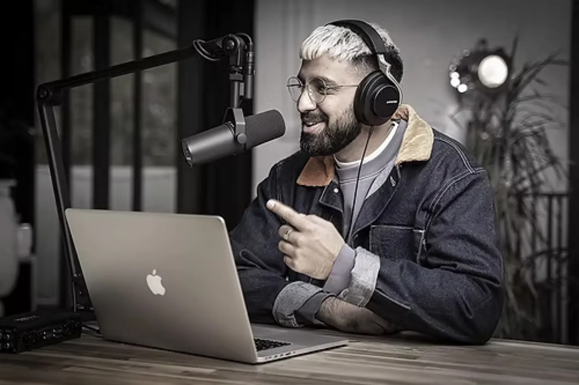 MICRO SHURE STUDIO SM7B