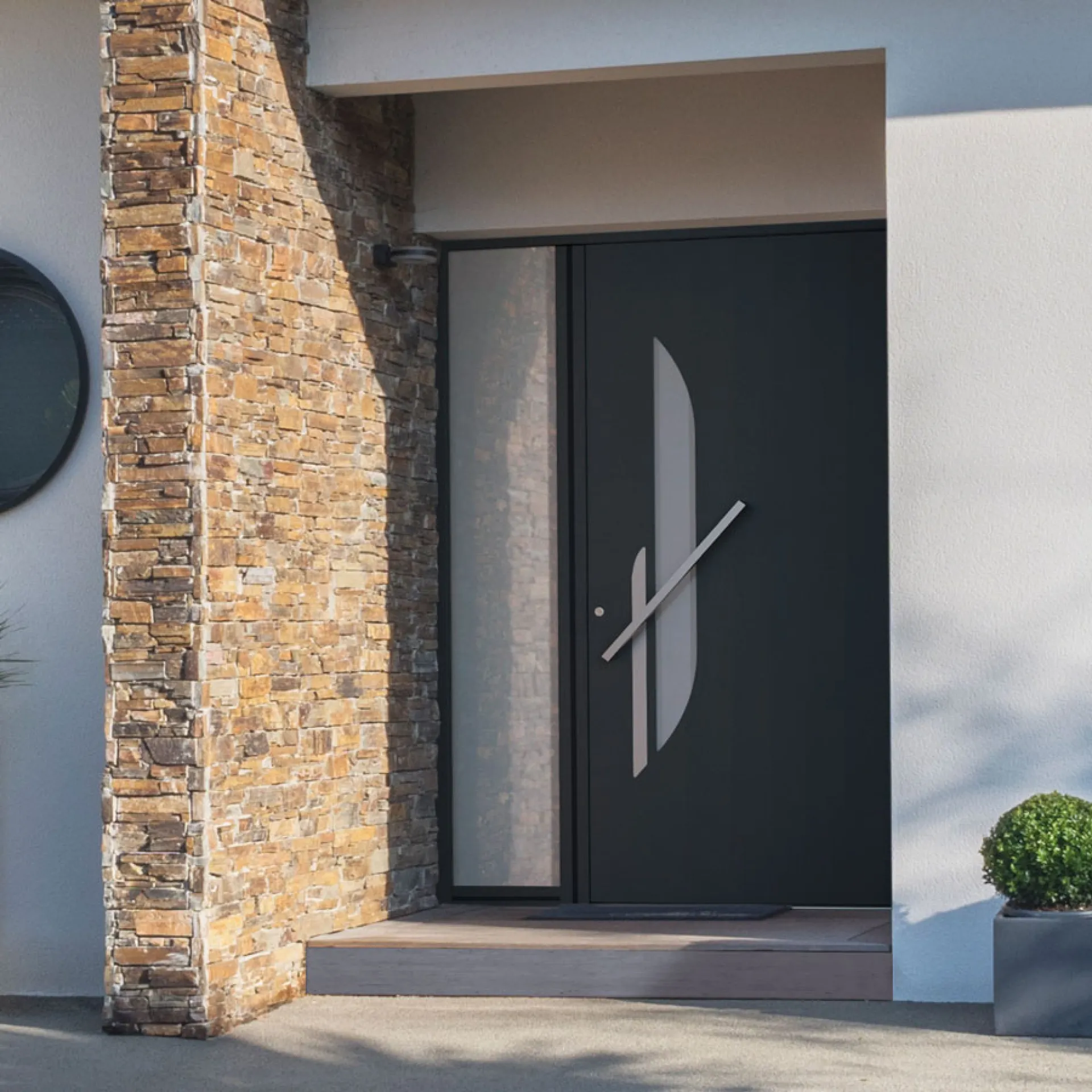 Porte d'entrée moderne en aluminium avec fixe latéral, fermeture 5 points de sécurité à Dijon