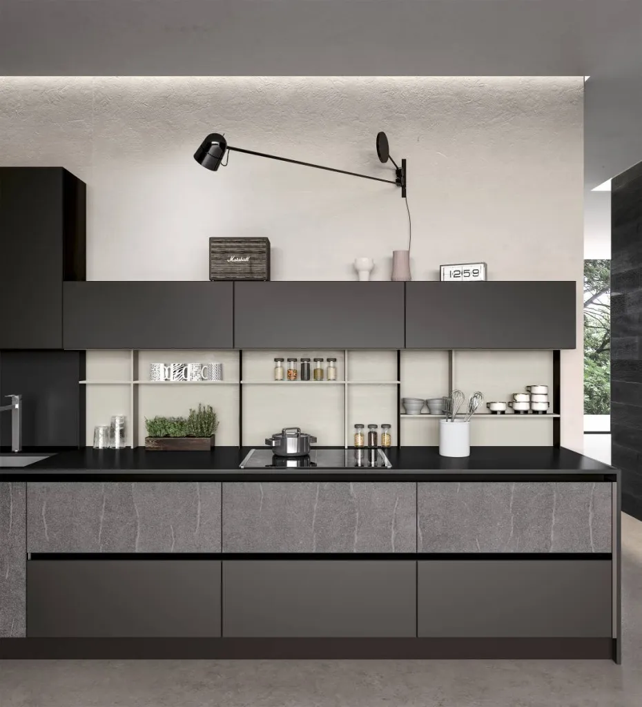 Exemple de modèle de cuisine italienne contemporaine avec pose à Bandol dans le 83