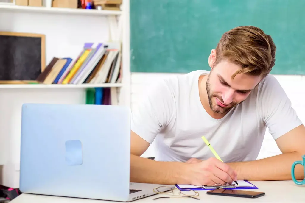 Maîtriser les techniques de rédaction web et le référencement SEO avec notre formation d'expert à Marseille
