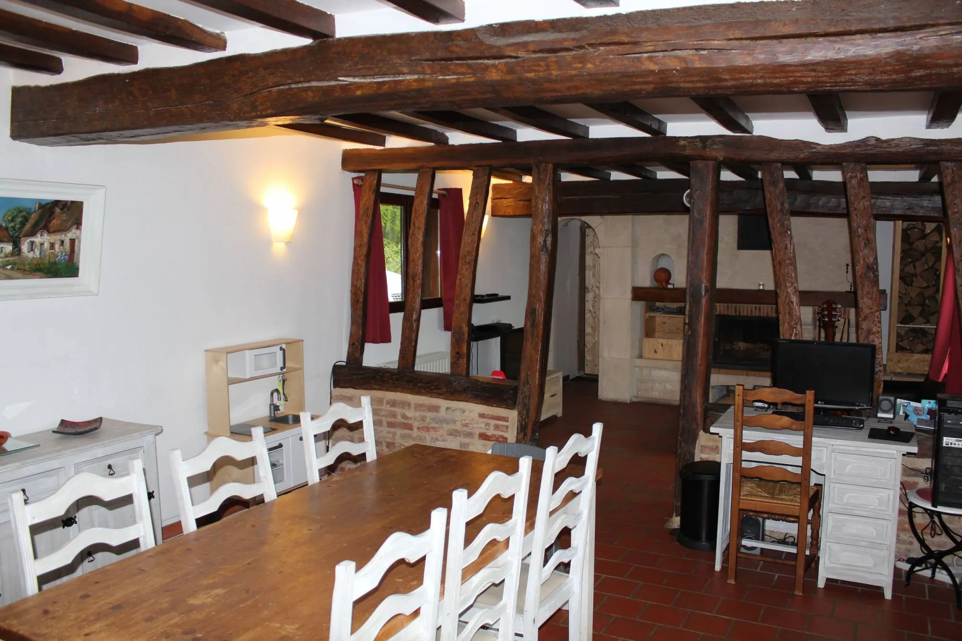 VENDU Longère Normande à l'orée de la forêt à 30 mn de la Mer et de Dieppe, en Normandie, proche d'un bourg tous commerces