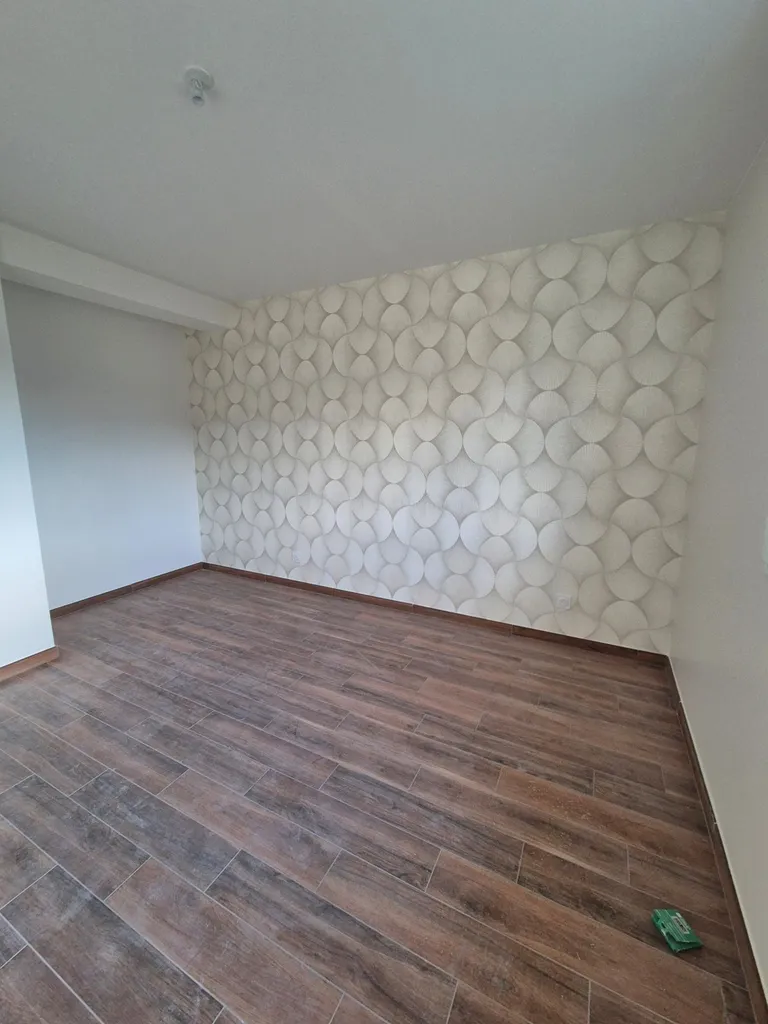 Peinture maison neuve en couleur, papier peint et décoration autour de ROUEN 