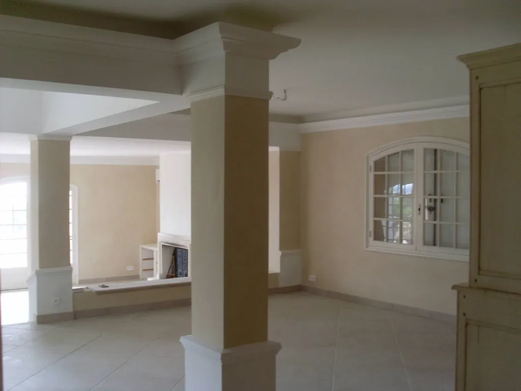 VILLA EN MARMORINO TERRE DU MONDE A BANDOL