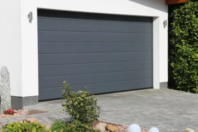 Rénovation de porte de garage à Villefranche-sur-Saône : découvrez nos solutions sectionnelles, enroulables ou motorisées pour un garage sécurisé