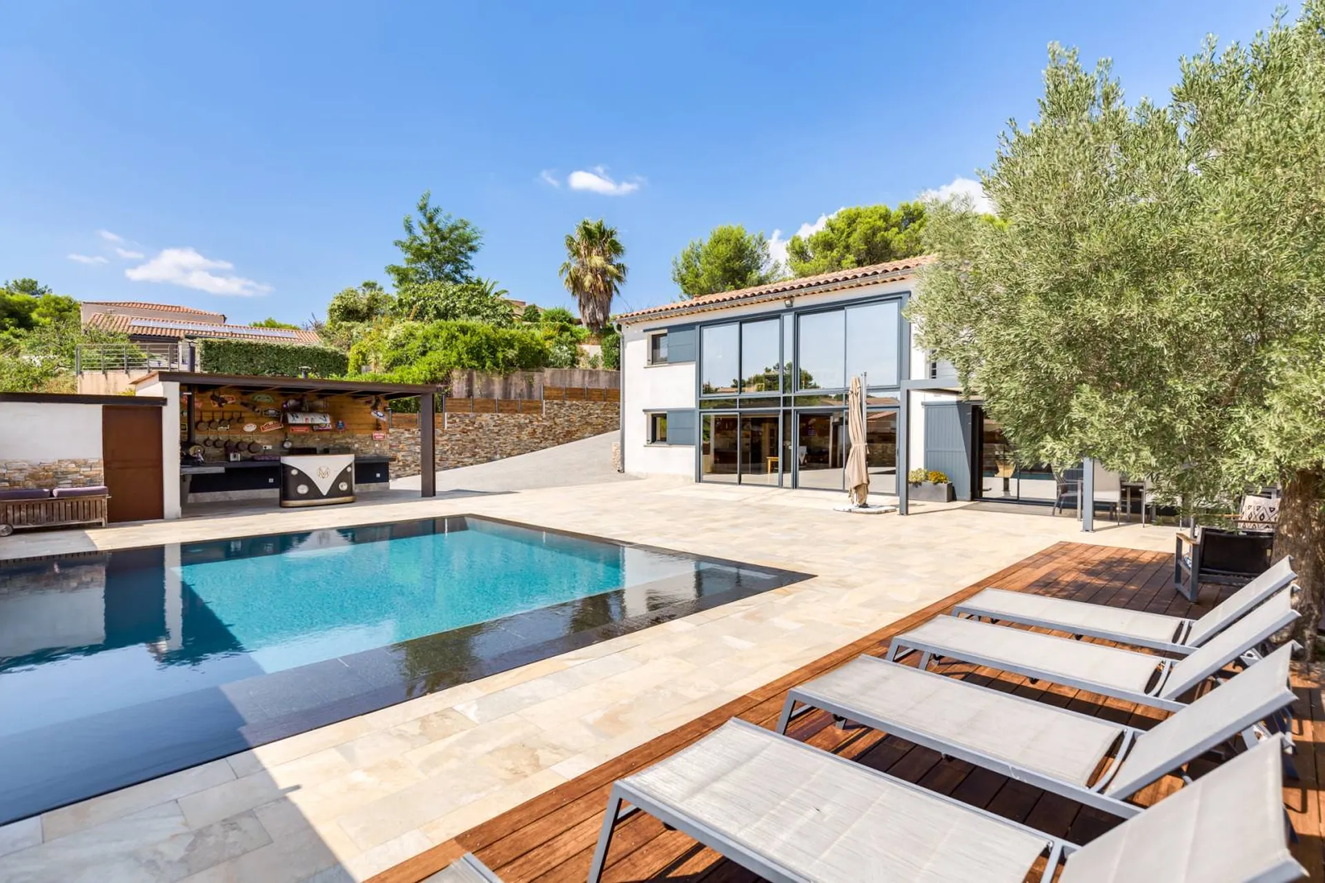 maison à vendre avec piscine sur carnoux