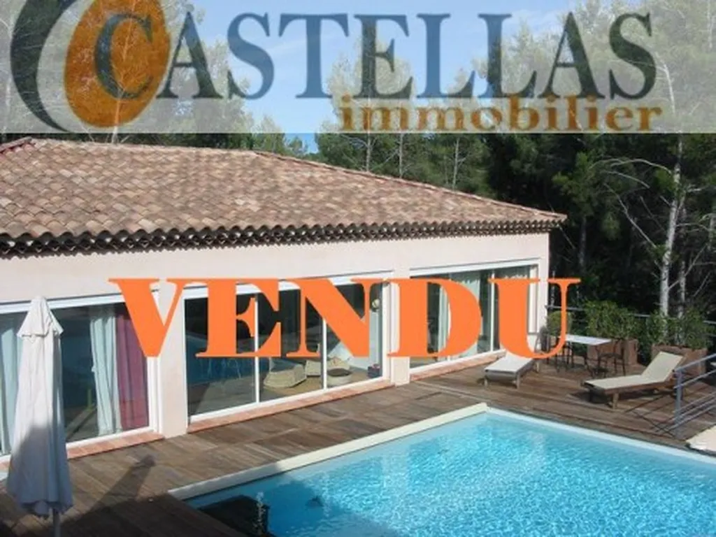 Vente villa Roquefort la Bédoule avec maison d'invités  quartier residentiel