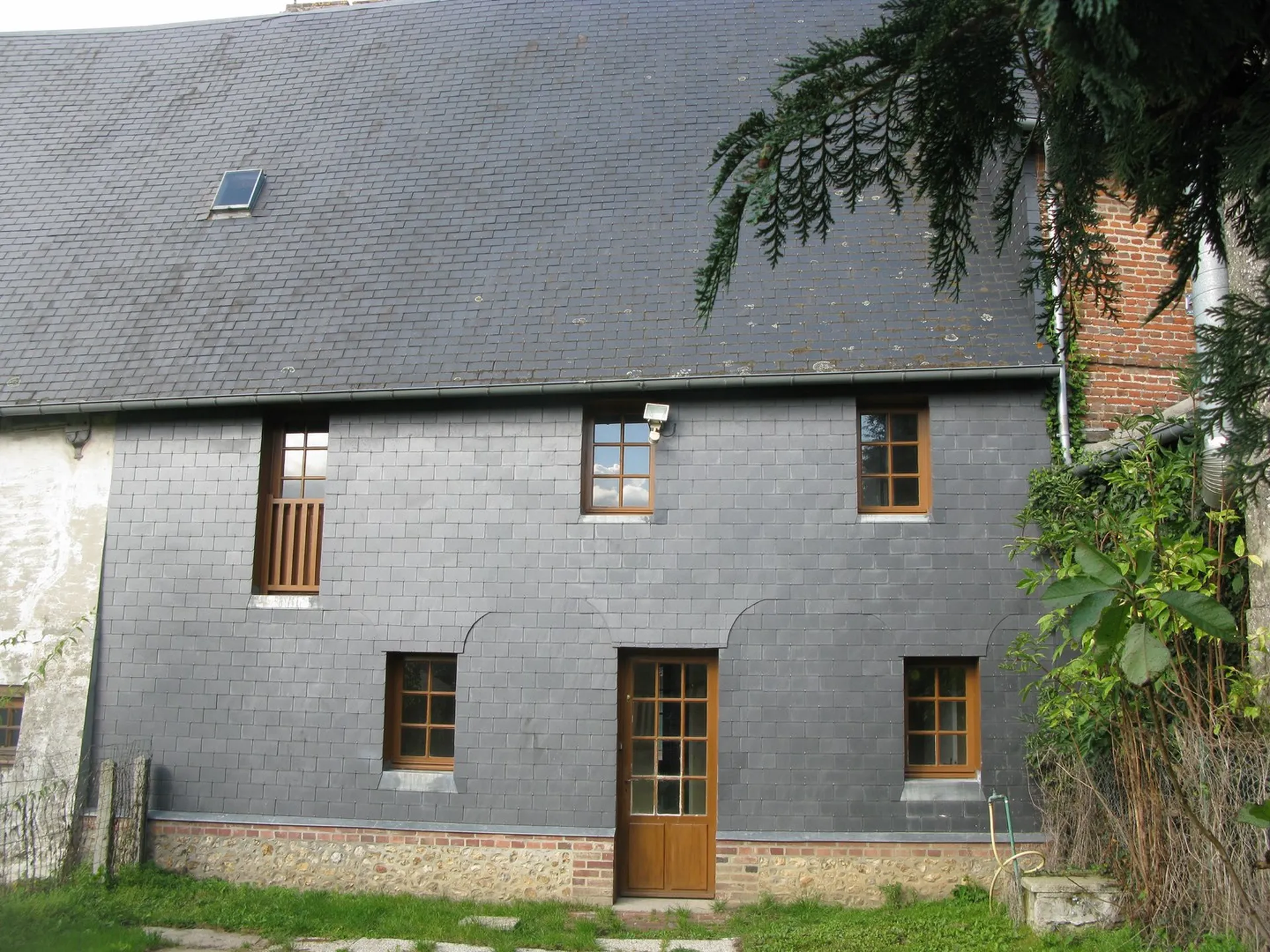MAISON DE VILLAGE Entre LISIEUX et BERNAY