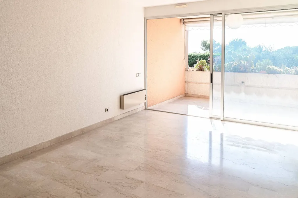 Vente appartement Cassis  en dernier étage avec parking nominatif dans résidence de standing à quelques pas de la mer