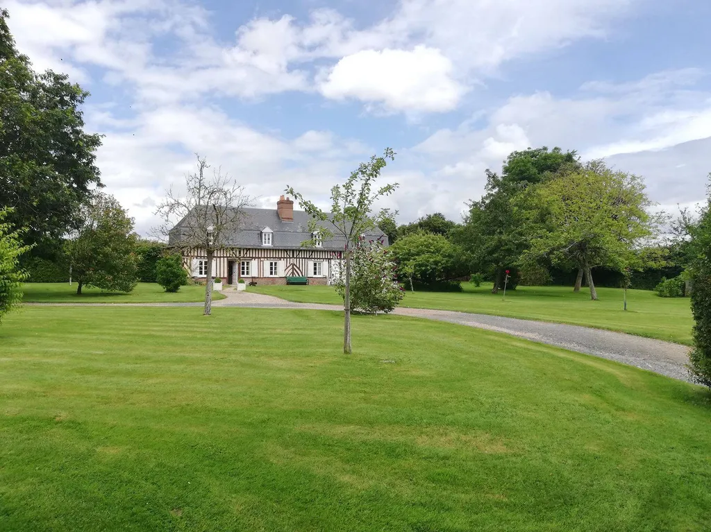 Notre zone d'activité pour ce serviceMaison ancienne avec piscine à vendre