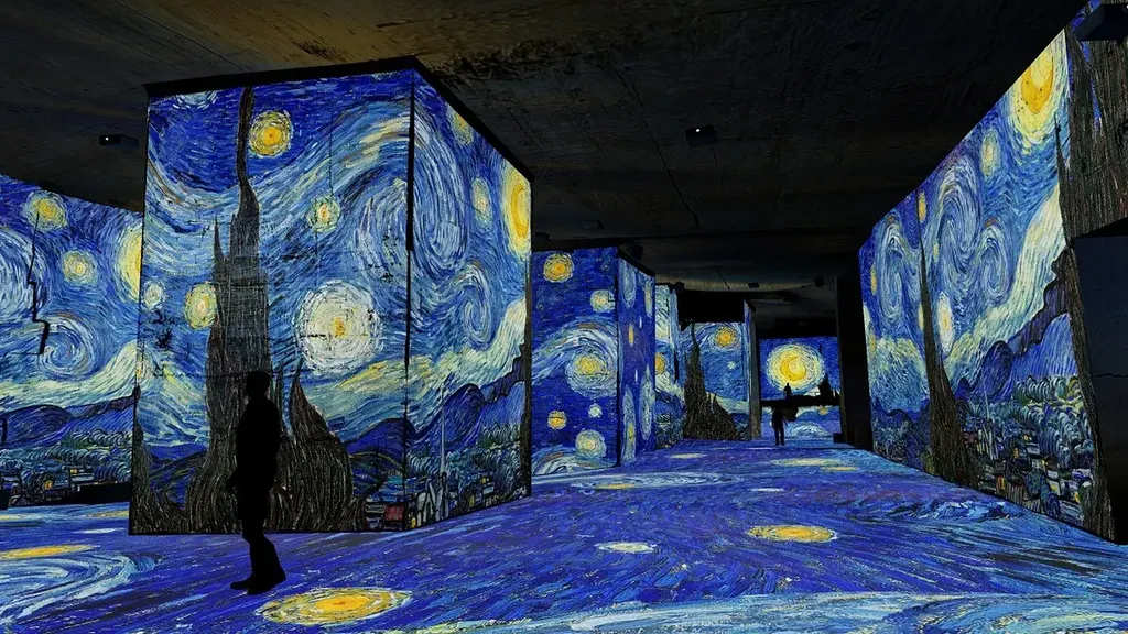 Journée d’évasion aux Baux de Provence : immersion artistique aux Carrières de Lumières, déjeuner provençal authentique et découverte du village médiéval