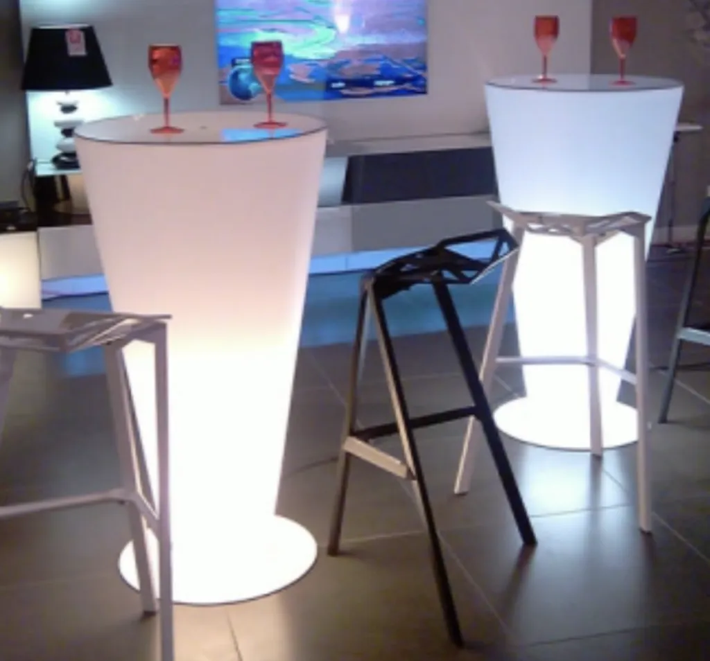 Mange-debout lumineux à Led pour soirée VIP