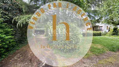 Vente réalisée par notre agence de Saint Germain en Laye maison sur un terrain de 1200 M2 pour un beau projet de famille