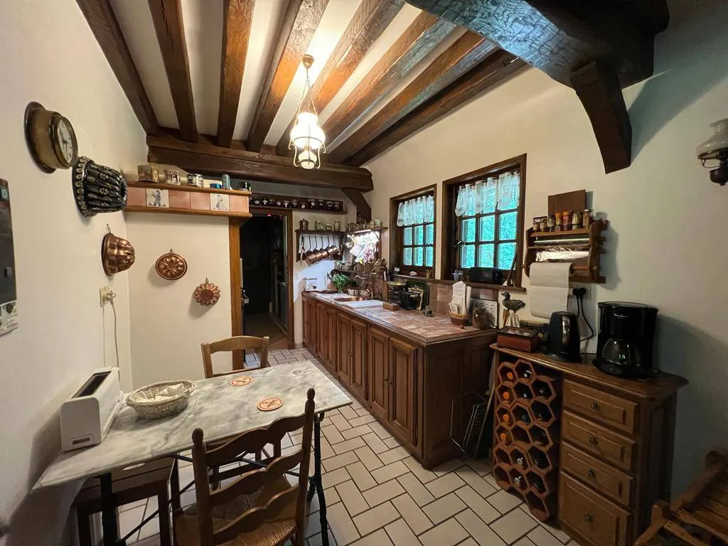 A vendre maison normande de 228 m² édifiée sur un terrain de 10 360 m² sur la commune de ST GERMAIN DE PASQUIER 27370