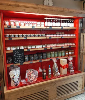 Trouver une épicerie fine à Aigues-Mortes avec produits Camargue, vins locaux et idées apéritif près de Montpellier, Nîmes et Arles