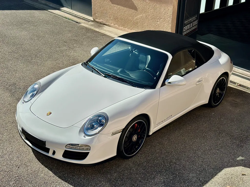 comment protéger sa voiture avec un traitement céramique sur Porsche 911 proche de lyon 