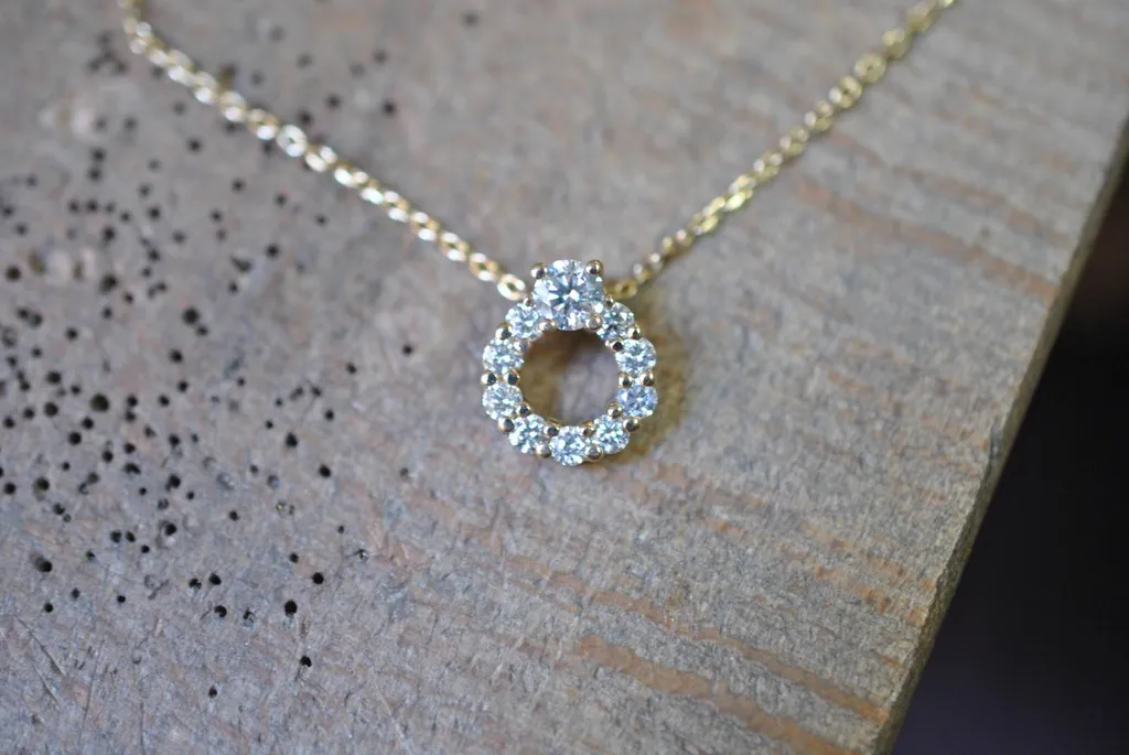 Pendentif en or jaune et diamants