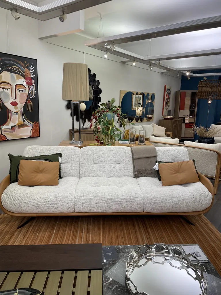 Canapé italien en cuir et tissus près de La Londe à Hyères