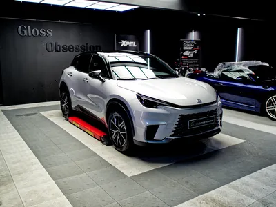 Découpe numérique XPEL DAP pour Lexus LBX en Bretagne.