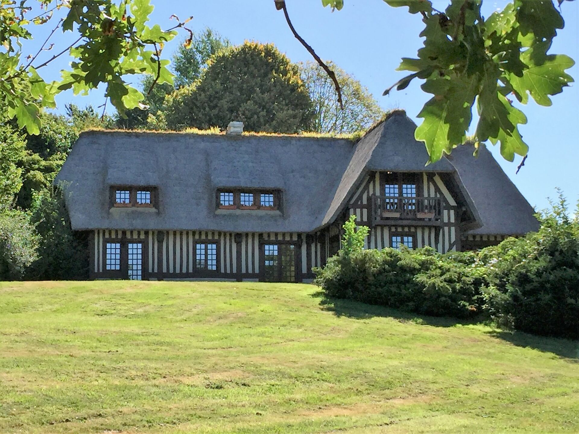 PROPRIETE PROCHE MER A HOULGATE, AGENCE IMMOBILIERE TERRES ET DEMEURES DE NORMANDIE DE LISIEUX