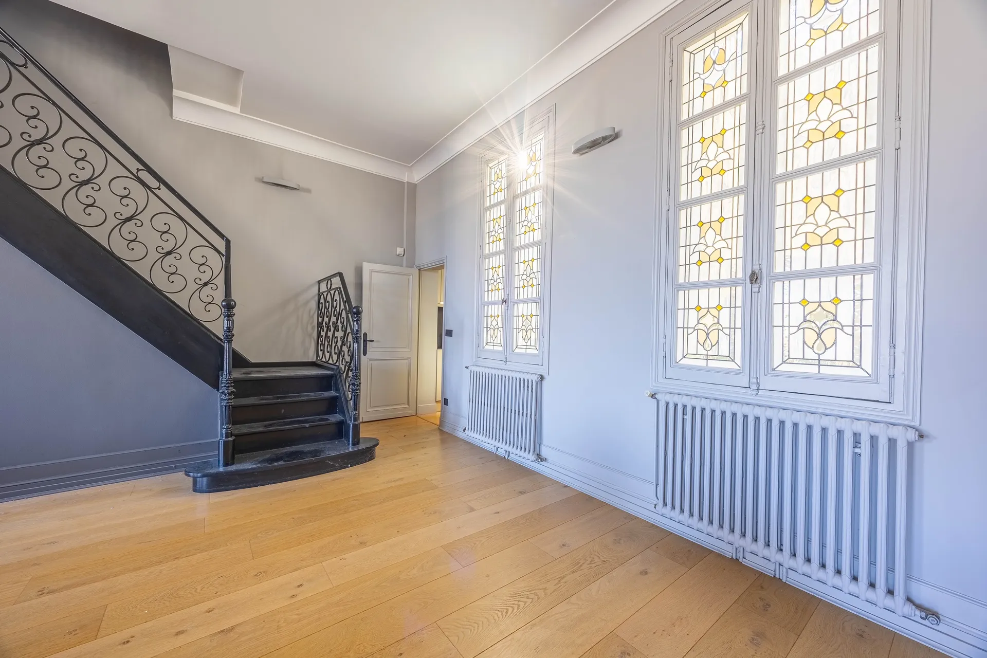 Superbe appartement en duplex au dernier étage avec terrasse, Place de la Comédie Bordeaux