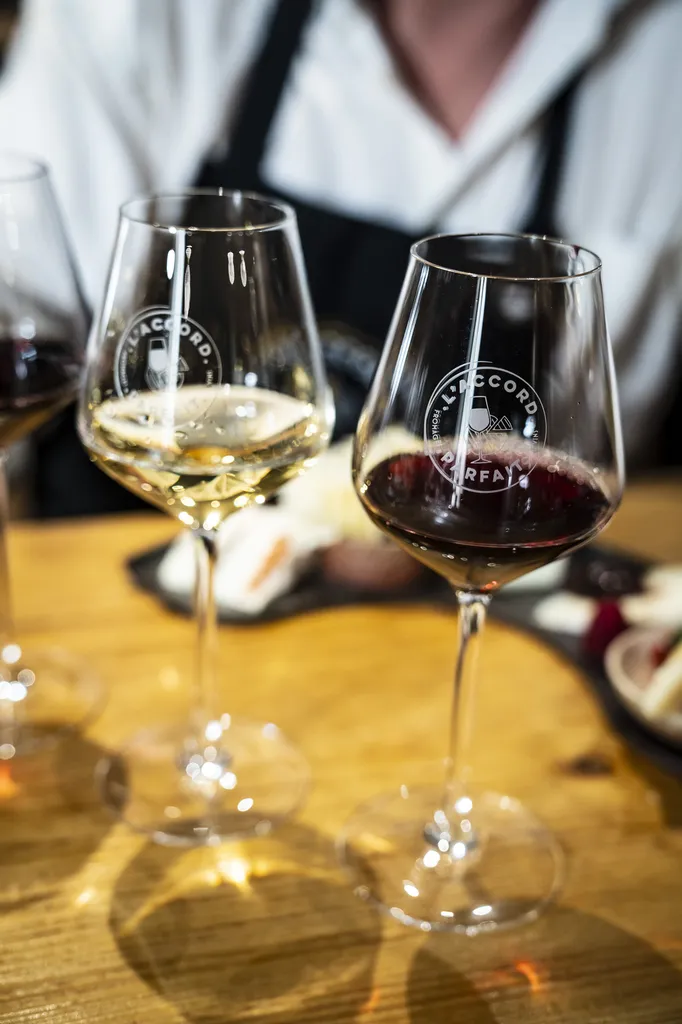trouver un atelier pour cours et dégustation de vins rouges à bordeaux centre