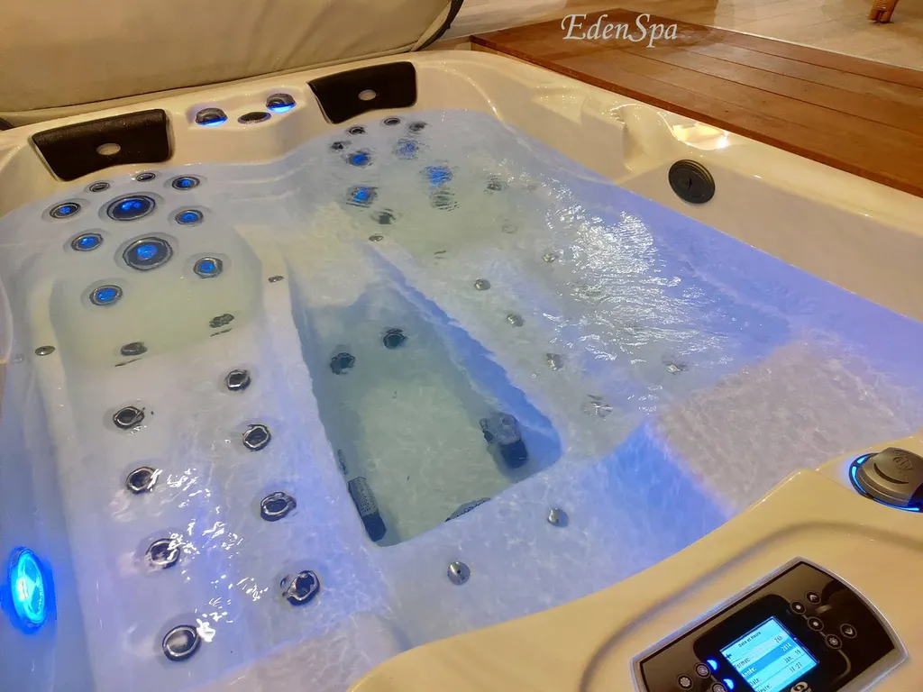 spa 4 places canadien intérieur aix en provence