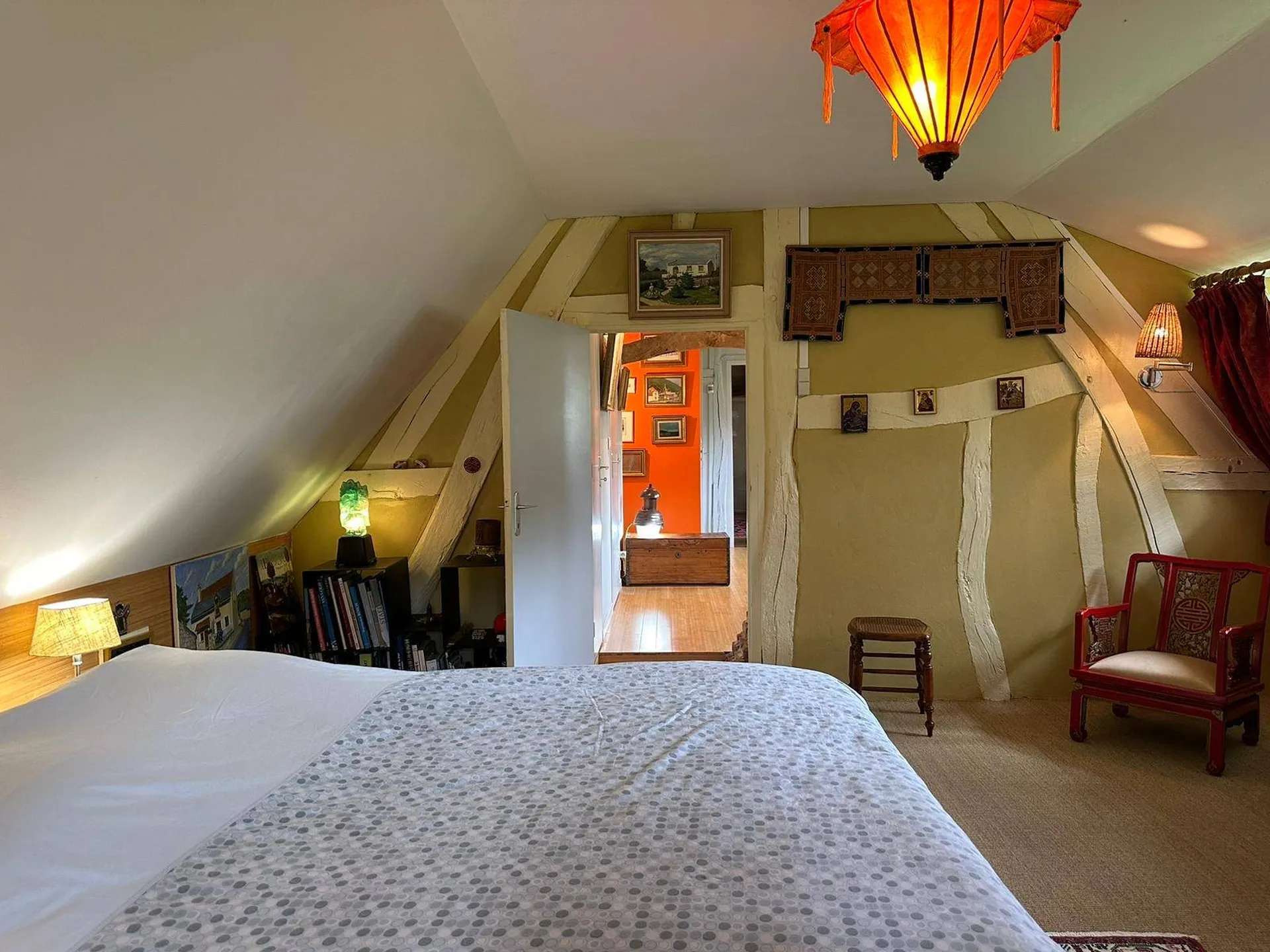 À vendre : longère normande avec dépendance de 80 m² à aménager selon vos besoins