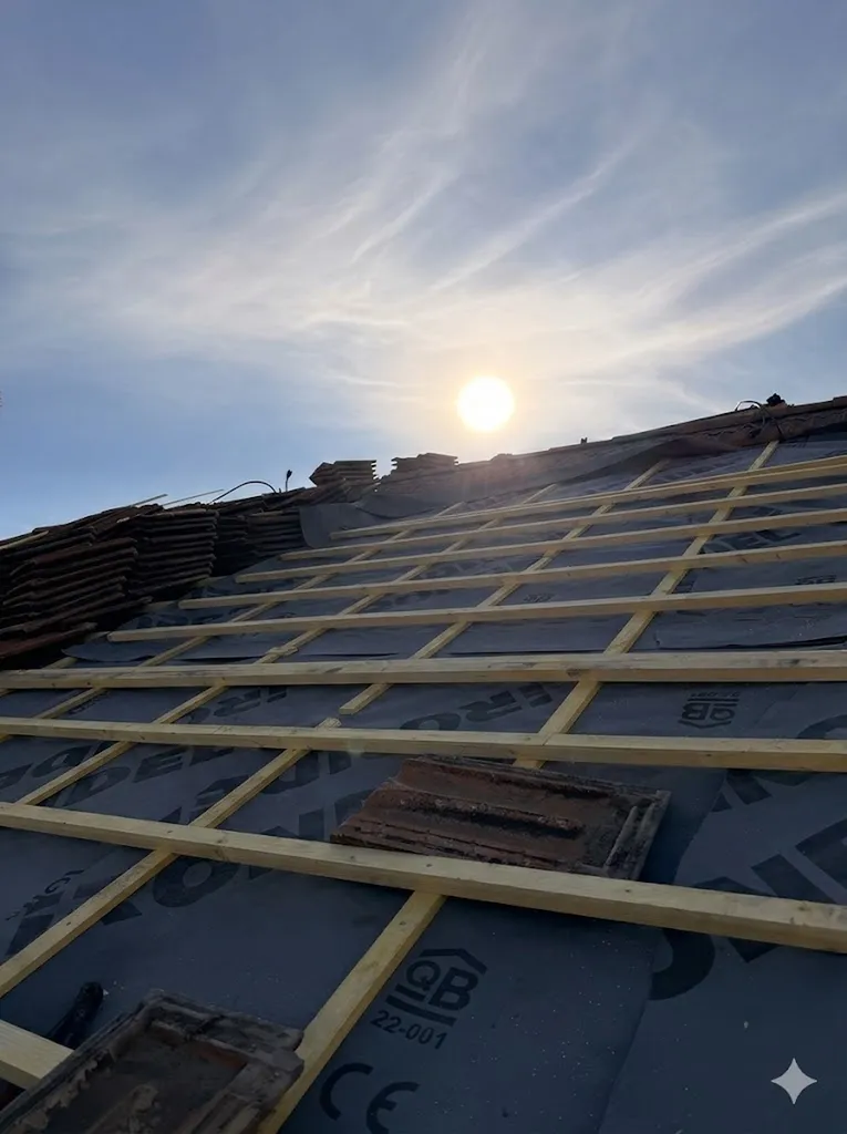 Liteaux et écran sous toiture