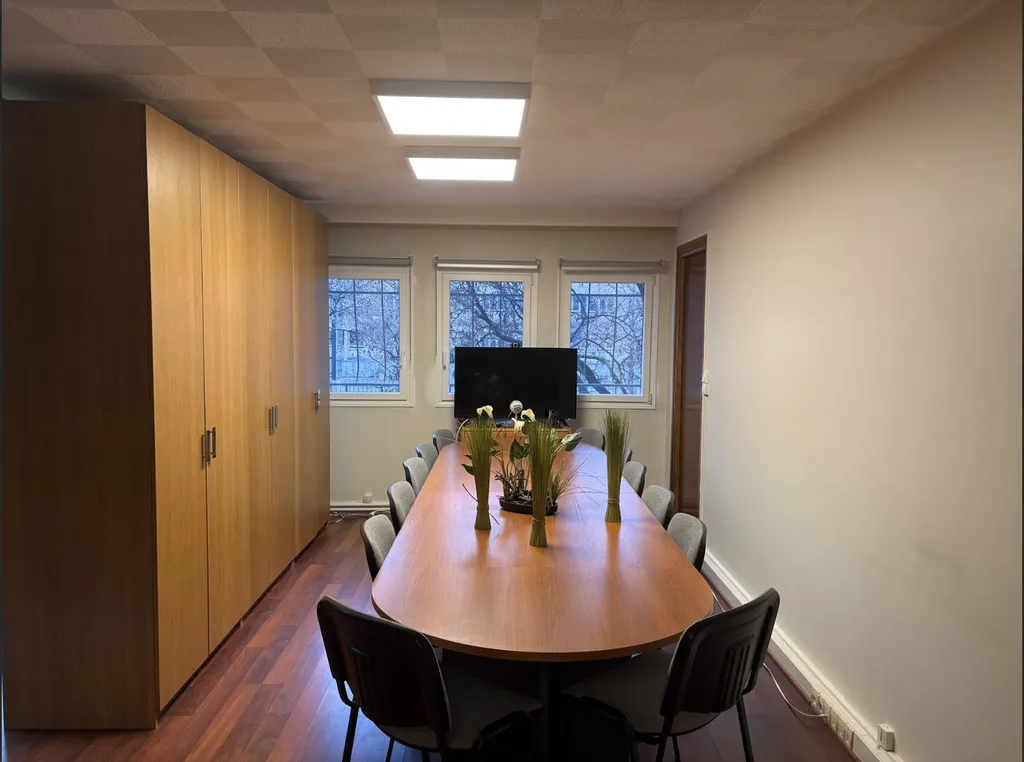 Location - Bureau 80 m², Corentin Celton, Rue Vaudétard 92130 ISSY-LES-MOULINEAUX