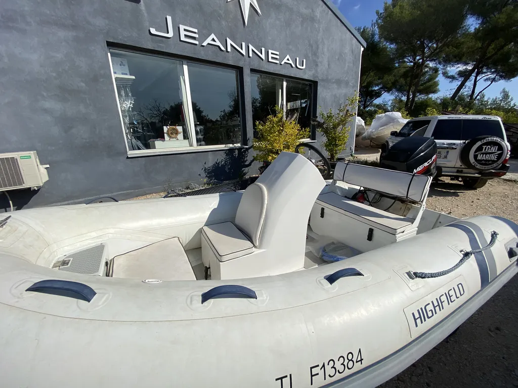 Vente d'une annexe d'occasion Highfield OM350 T coque seule disponible à La Londe les Maures près de Toulon