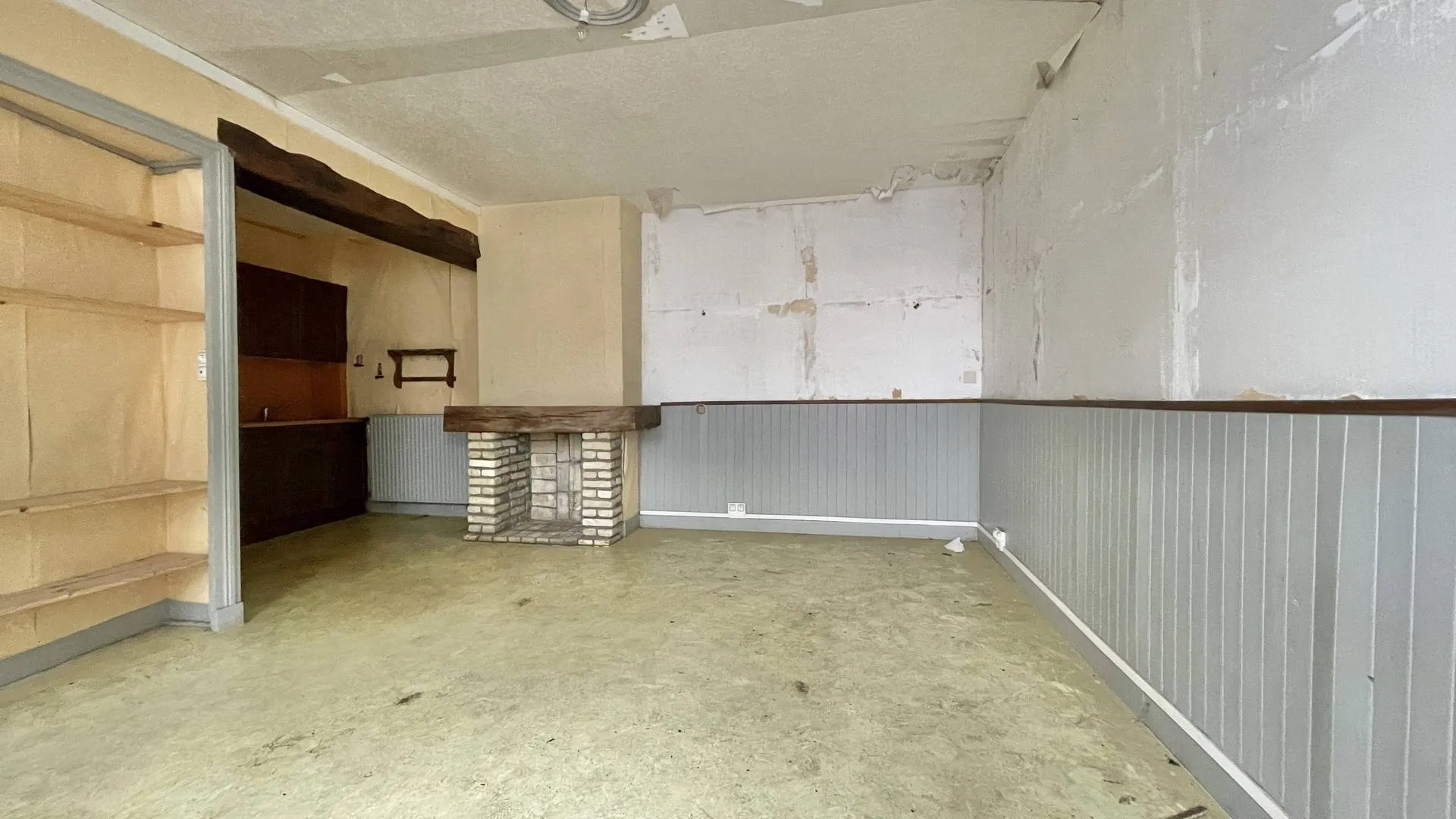 À vendre : Maison de pêcheur exclusive à Dieppe. Proche du port et de la plage, cette propriété de 60 m² est parfaite pour un premier achat ou vos vacances !