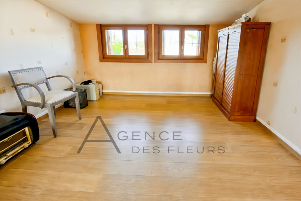 A vendre maison de 87m² sur 447m² de terrain sur la commune de SAINT AUBIN LES ELBEUF 76410