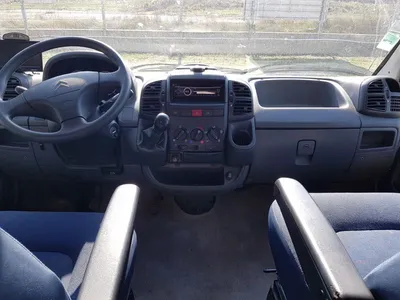 pilote p68 avec siège pivotant dans les bdr 13