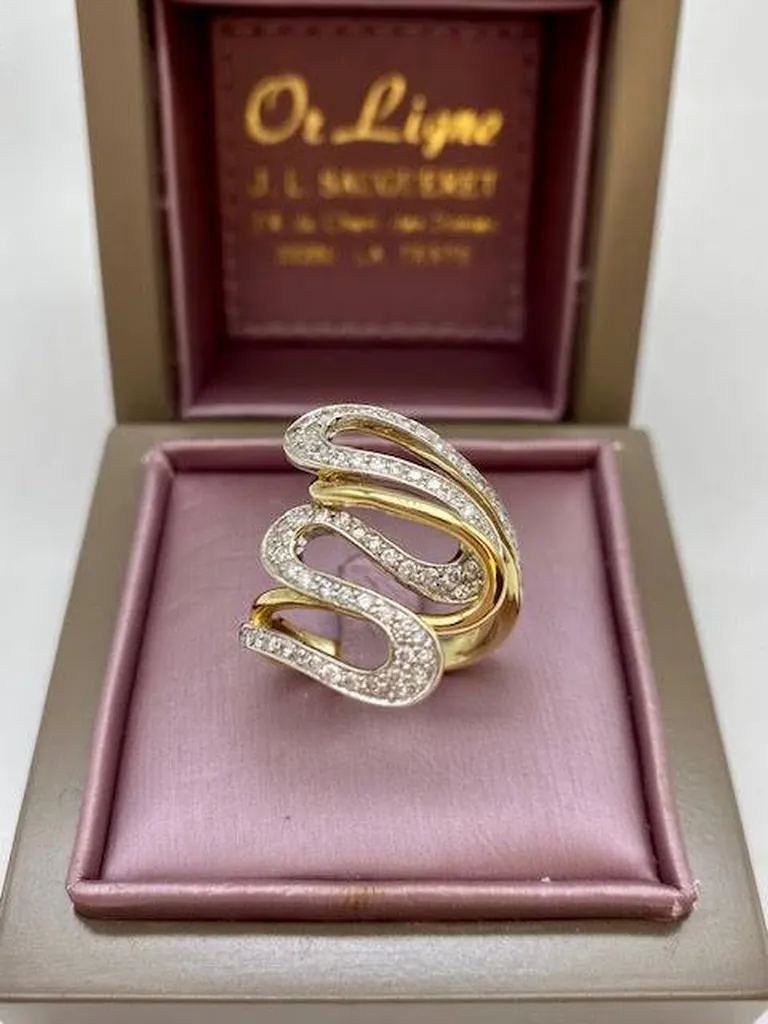 Bague atypique en 2 ors 750/1000ème forme zigzag avec diamants en dépôt vente chez Or Ligne à La Teste de Buch près de Bordeaux