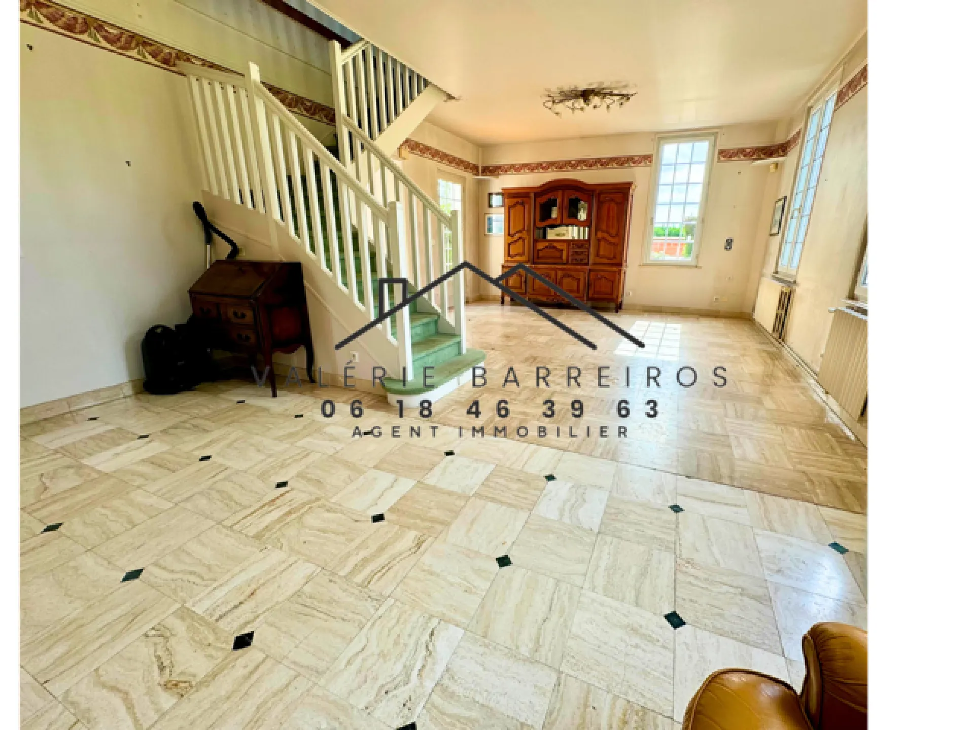 A vendre maison de 147 m² habitables édifiée sur 800 m² de terrain sur la commune de LA LONDE 76500