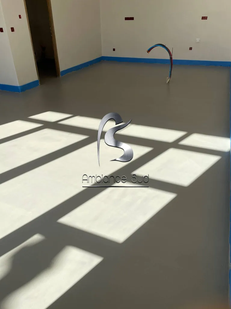 3 bonnes raisons de recouvrir un carrelage avec du béton ciré industriel à Bouc Bel Air 13