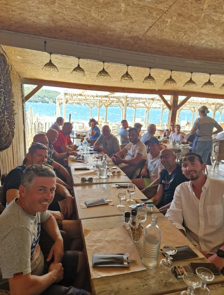 Activité Séminaire et groupe d'entreprise Jetski Parachute ascensionnel Bouée tractée