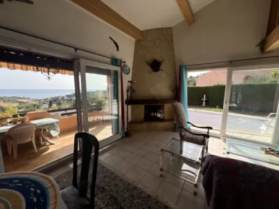 Maison 4 pièce(s) 2 chambre(s) 120 m² Les Issambres (83380)