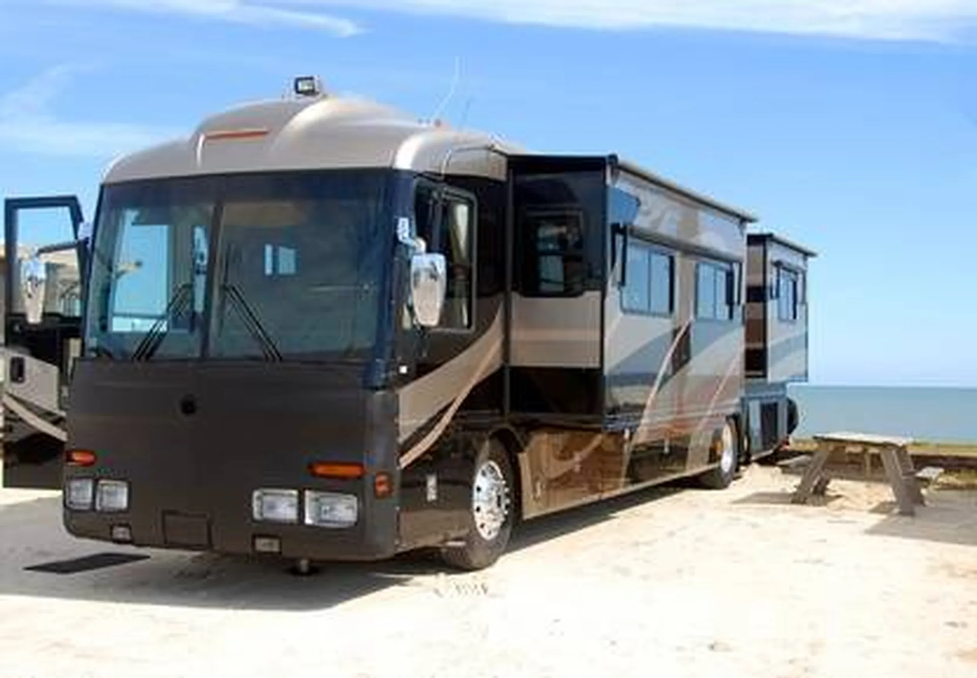 Assurance Camping Car Poids Lourd - A prix courtage - Consultez un courtier spécialiste - Valeur jusqu'à 500 000 €