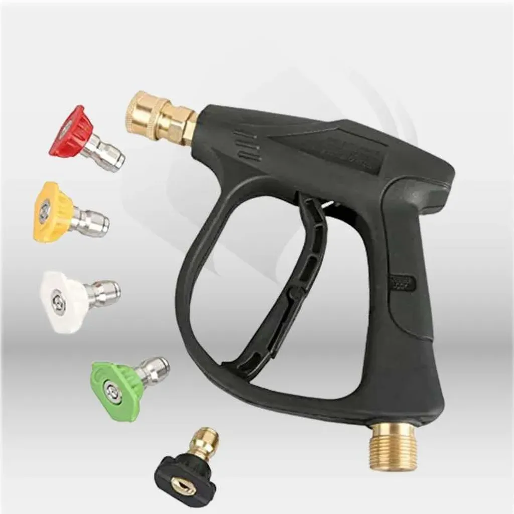 Pistolet de nettoyage haute pression utilisé pour lavage automobile professionnel, dégraissage industriel et entretien de surfaces techniques en atelier à Mont-de-Marsan, Landes (40), Nouvelle-Aquitaine et disponible partout en France
