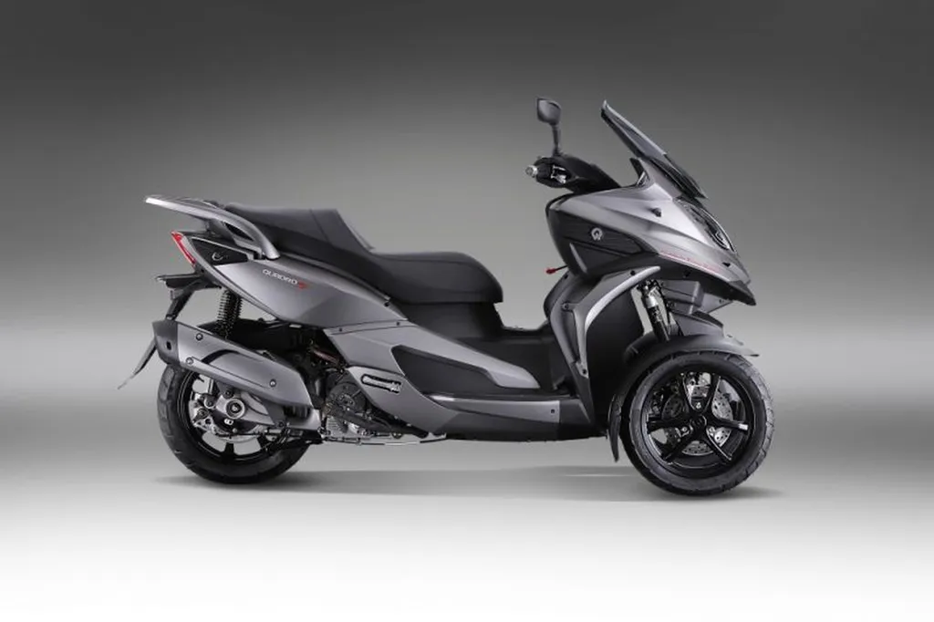 SCOOTER NEUF QUADRO S 350 SIX FOURS LES PLAGES